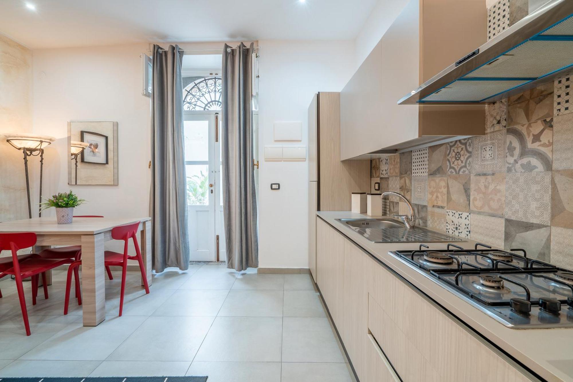 Апартаменты La Casa Di Eva In Via Nizza Сиракузы Экстерьер фото